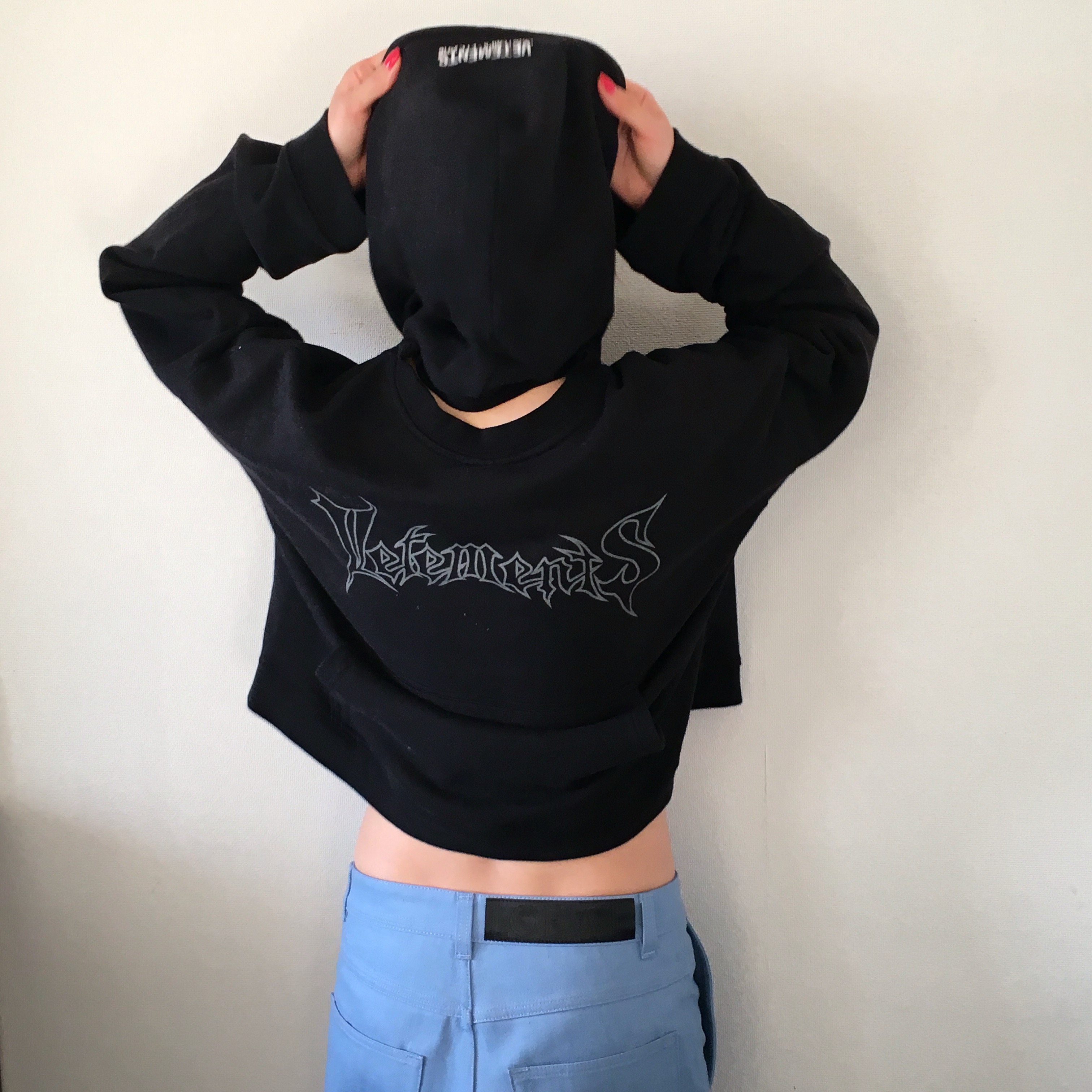 春新作の VETEMENTS パーカー XSサイズ オーバーサイズ - htii.edu.kz