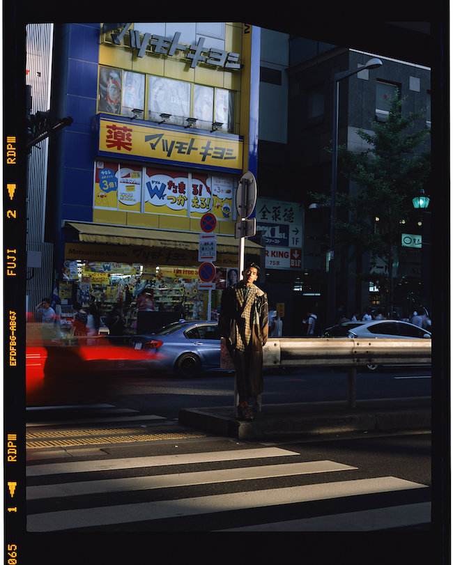 Roppongi, Tokyo 2018 C-print 126.0 x 100.0 cm CS-Roppongi-2018-L © Chikashi Suzuki, Courtesy of KOSAKU KANECHIK