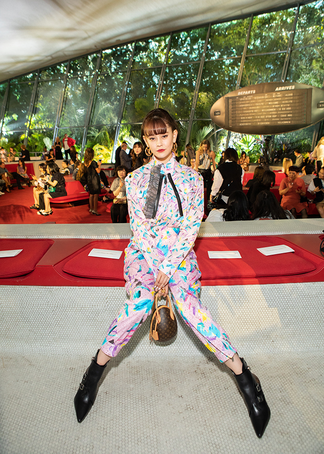 emmaが「Louis Vuitton」2020年クルーズショーへ！ | Numero TOKYO