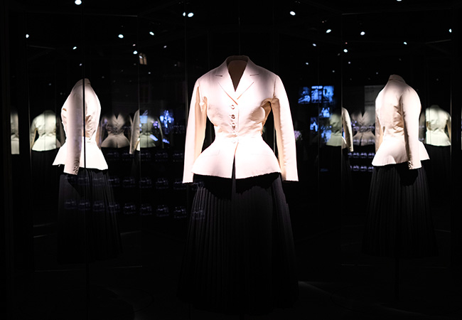 「Dior」がフレグランス”ミス ディオール”を体感する展覧会を開催！