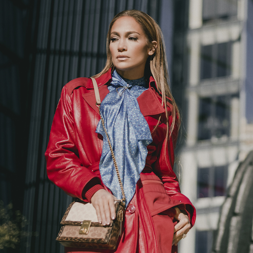 Coach」の“新しい顔”ジェニファー・ロペスの広告キャンペーンが公開