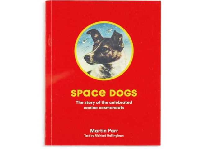 20世紀半ばに有人宇宙へ送られたソ連の犬たちの知られざる物語をたどった『Space Dogs』（19年、Laurence King）。