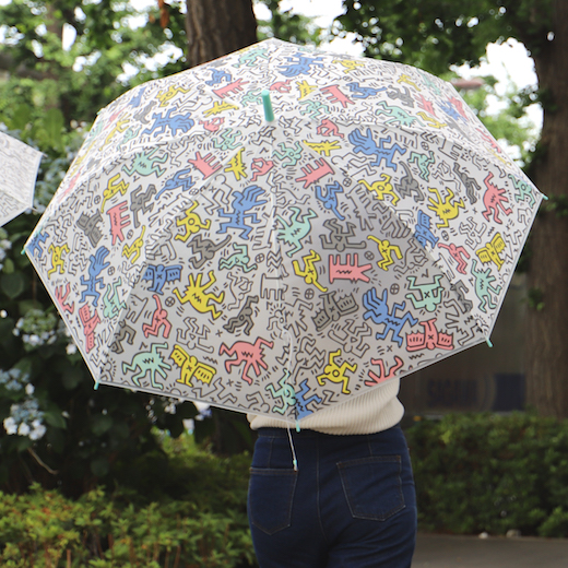 キース・ヘリングのアートなビニール傘 | Numero TOKYO