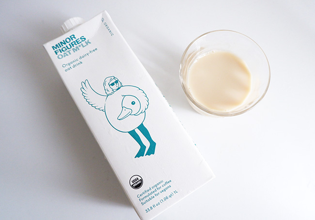 ミルク は オーツ と 豆乳にアーモンドミルクに、お次はオーツミルク？最近のミルク事情が複雑なので比べてみた(BuzzFeed Japan)