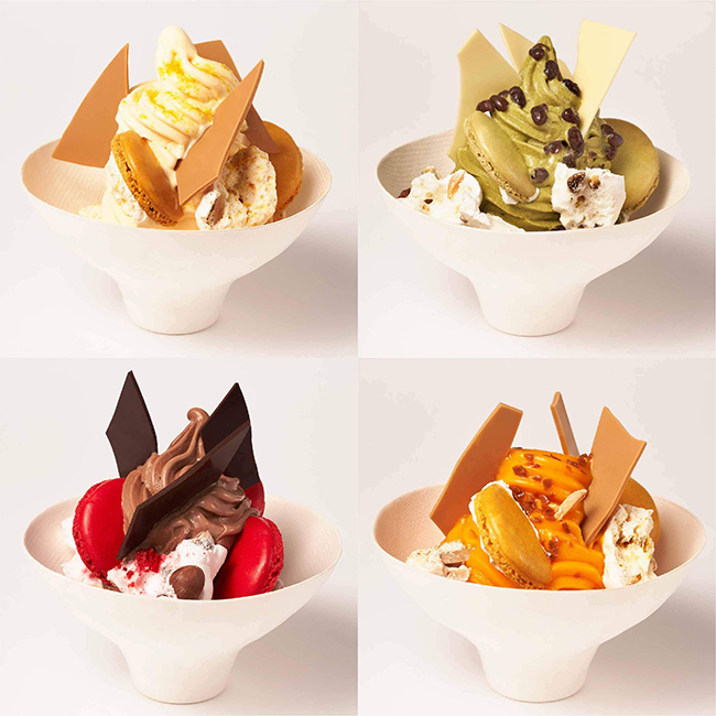 ソフトクリーム（バニラ、マンゴー、抹茶、チョコレート）テイクアウト 各¥810、イートイン 各¥825