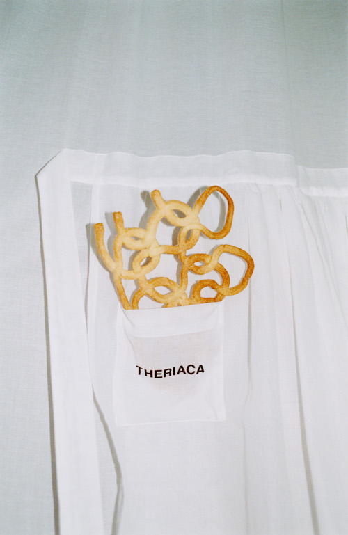 アートブック『THERIACA Yarn, Rope, Spaghetti』よりCookie Knitting Photo: Jiuk Kim