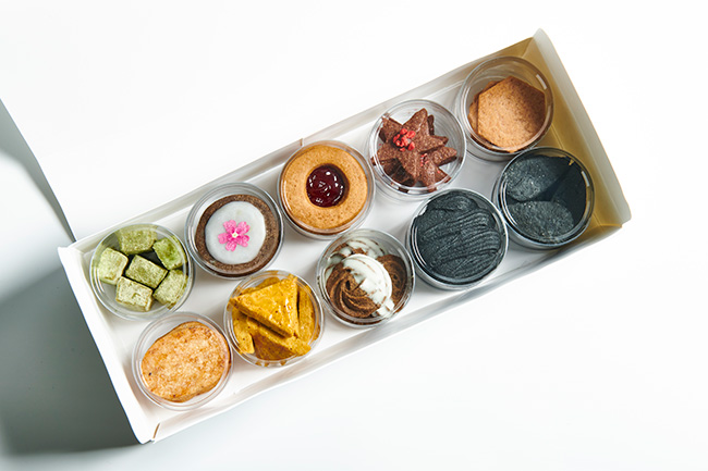 ASTROLOGY LUCKY 10 kinds of BAKED SWEETS ¥6,912