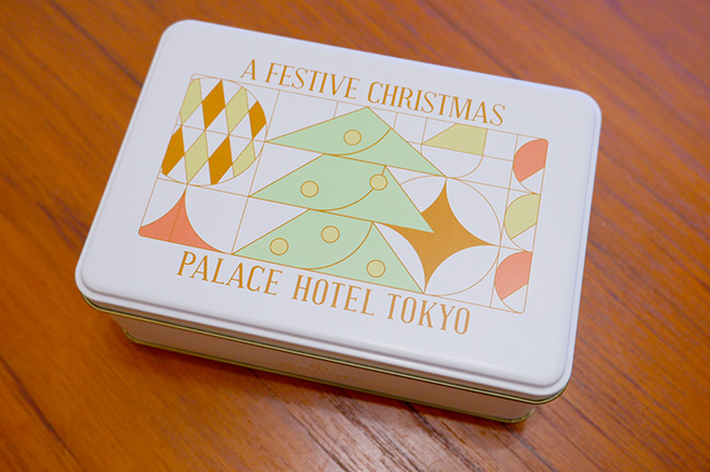 パレスホテル東京のクリスマス限定クッキー缶 | Numero TOKYO