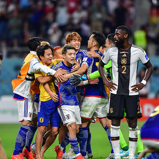 ★ サッカー ジャイアントキリング コラボモデル Lサイズ 梱包済み♪ ニュースから知る、世界の仕組み」 vol.35 サッカーにおける