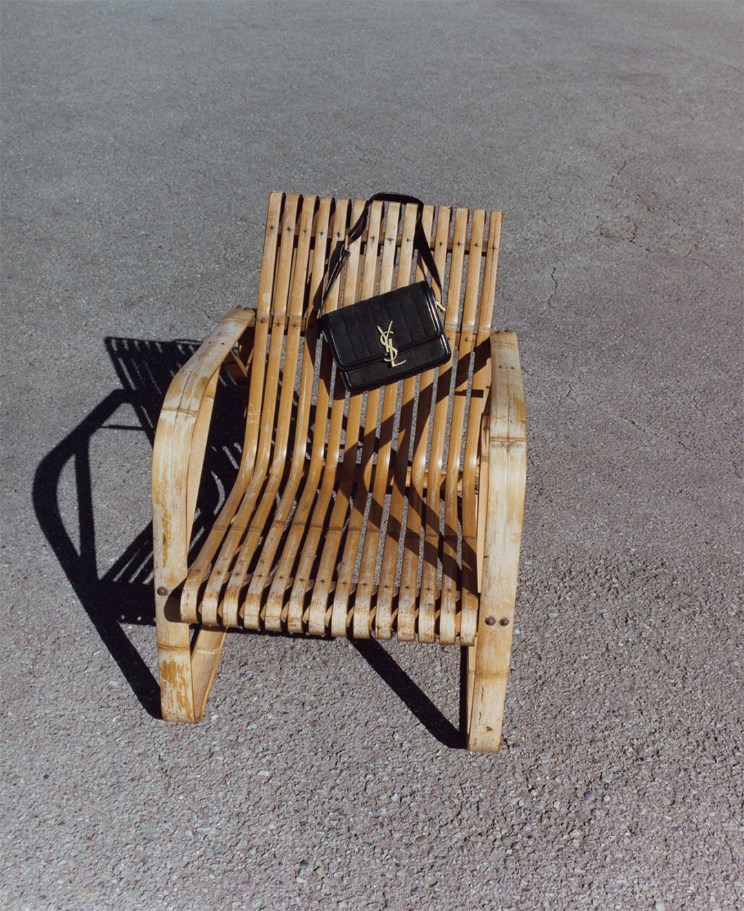 バッグ 「ソルフェリーノ」（W18.5×H14×D6 cm）￥410,300 ／Saint Laurent by Anthony Vaccarello（サンローラン クライアントサービス）