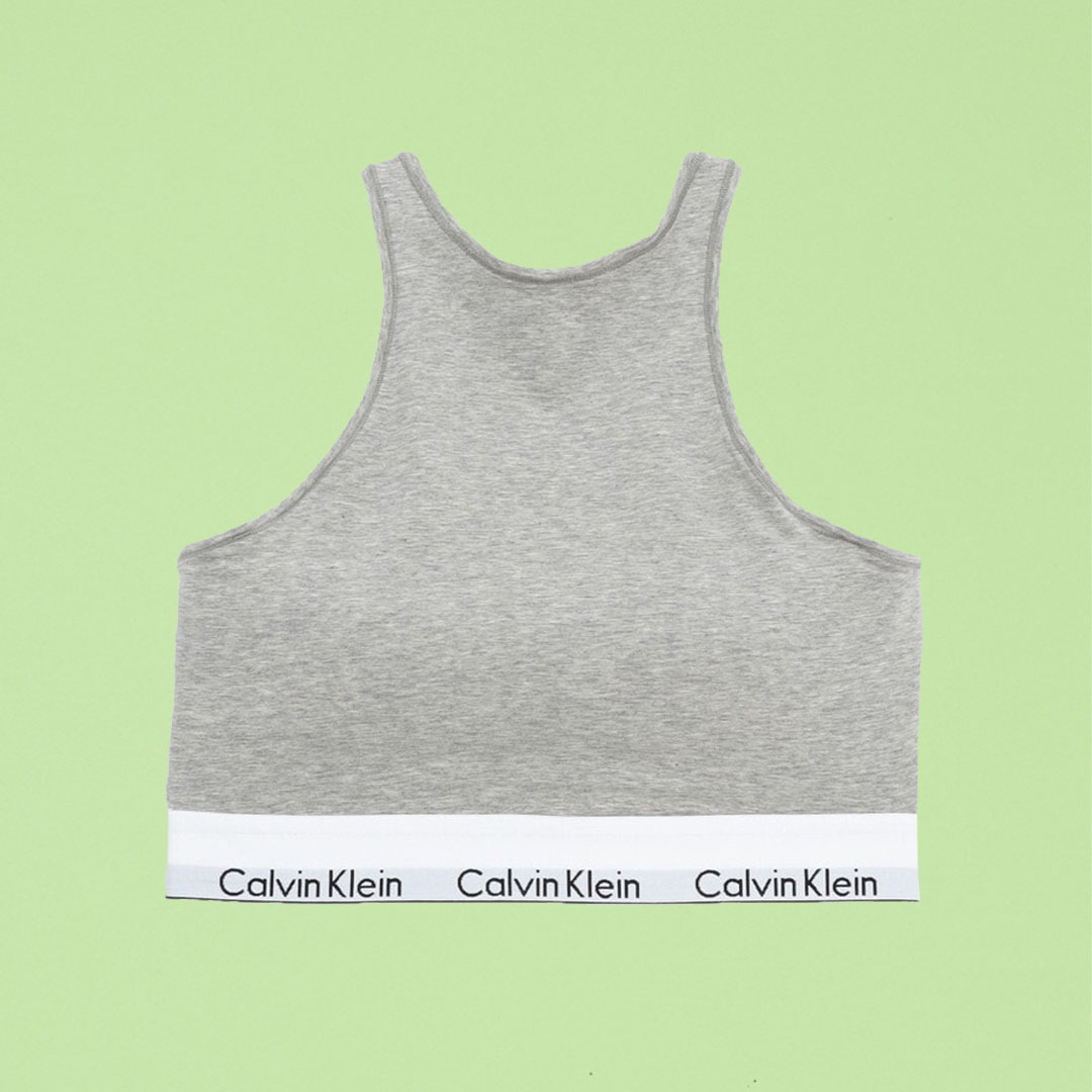 ブラトップ￥8,800／Calvin Klein Underwear（カルバン・クライン カスタマーサービス 0120-657-889）