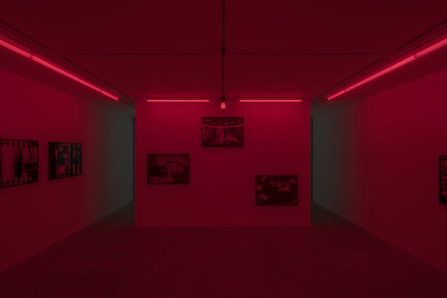 Installation view of “The End3” (2023) by Alfredo Jaar at SCAI PIRAMIDE, Tokyo. Photo by Nobutada Omote. Courtesy the artist and SCAI THE BATHHOUSE.