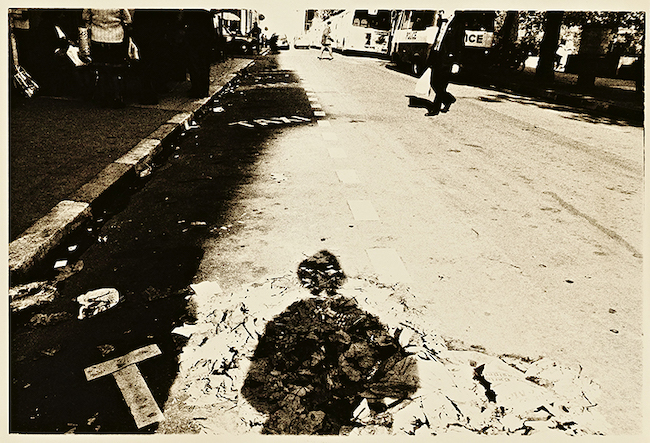 中平卓馬『「街路あるいはテロルの痕跡」よりマルセイユ、フランス』 1976年 東京国立近代美術館 ©Gen Nakahira