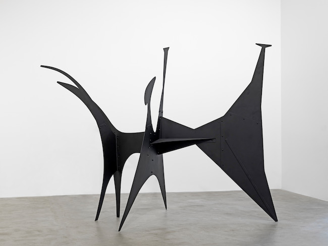 Black Beast, 1940, Sheet metal, bolts, and paint, 261.6 × 414 × 199.4 cm. Photograph by Ken Adlard © Calder Foundation, New York.