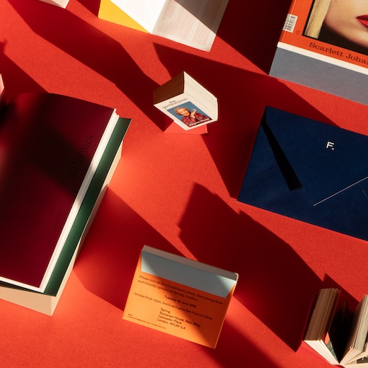 ファッション業界を牽引するクリエイティブ ディレクターの回顧展