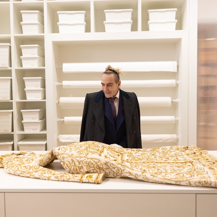 ジョン・ガリアーノの素顔に迫った監督ケヴィン・マクドナルド「彼の