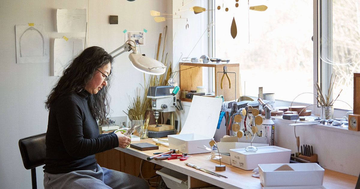 金属製ゴールドオープンワーク置物 金属製ゴールドオープンワーク置物