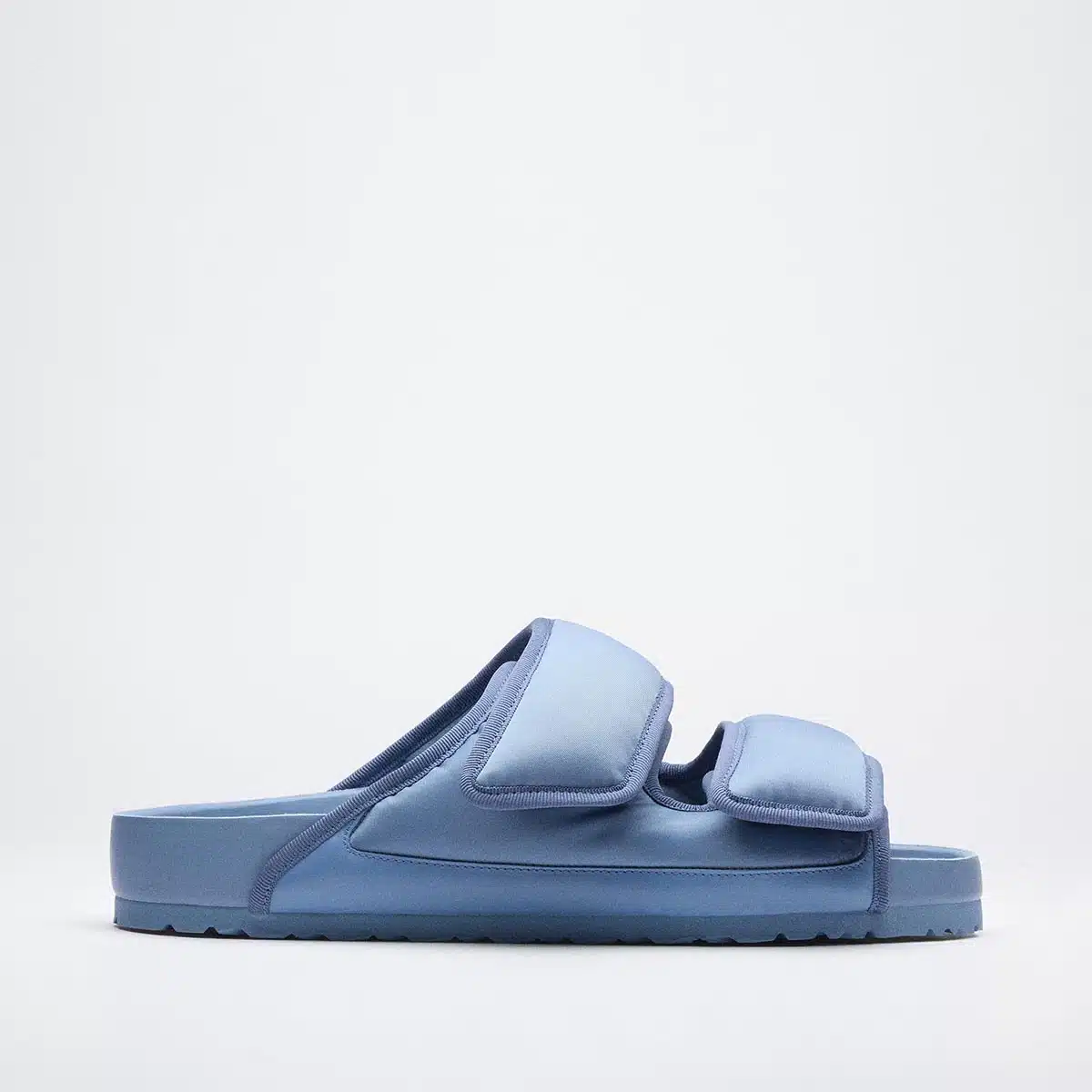 アンジェリーナさん専用 ビルケンシュトックが先鋭クリエイターと協働する「アンサンブル 1774