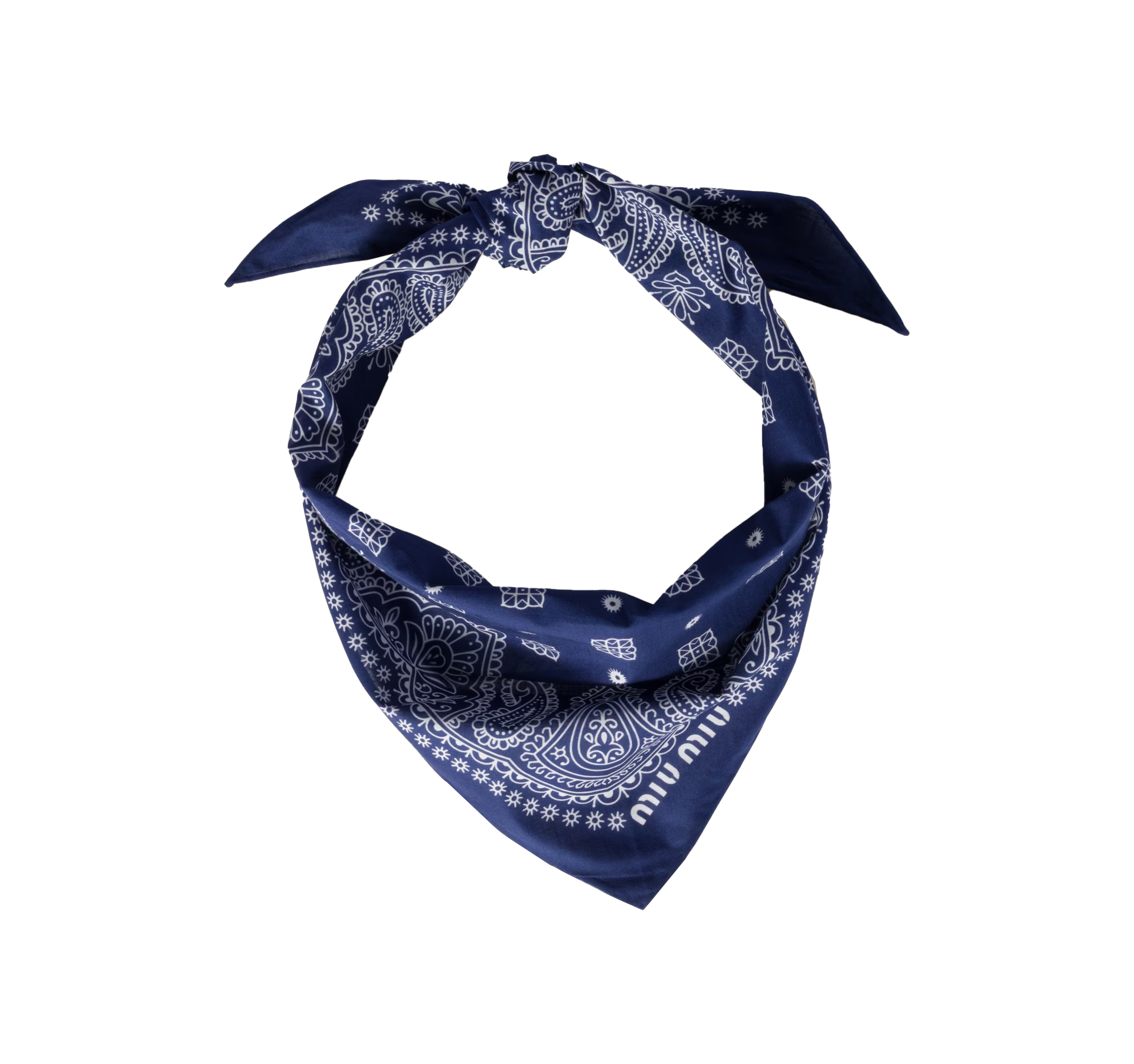 スカーフ ￥42,900（予定価格）／Miu Miu（ミュウミュウ クライアントサービス 0120-451-993）
