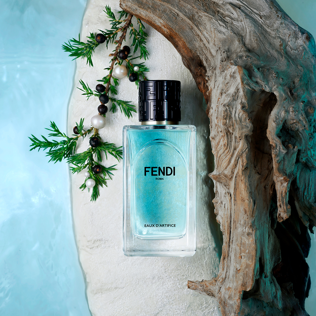 フェンディ」から永遠の都・ローマの噴水に着想を得た新作フレグランス