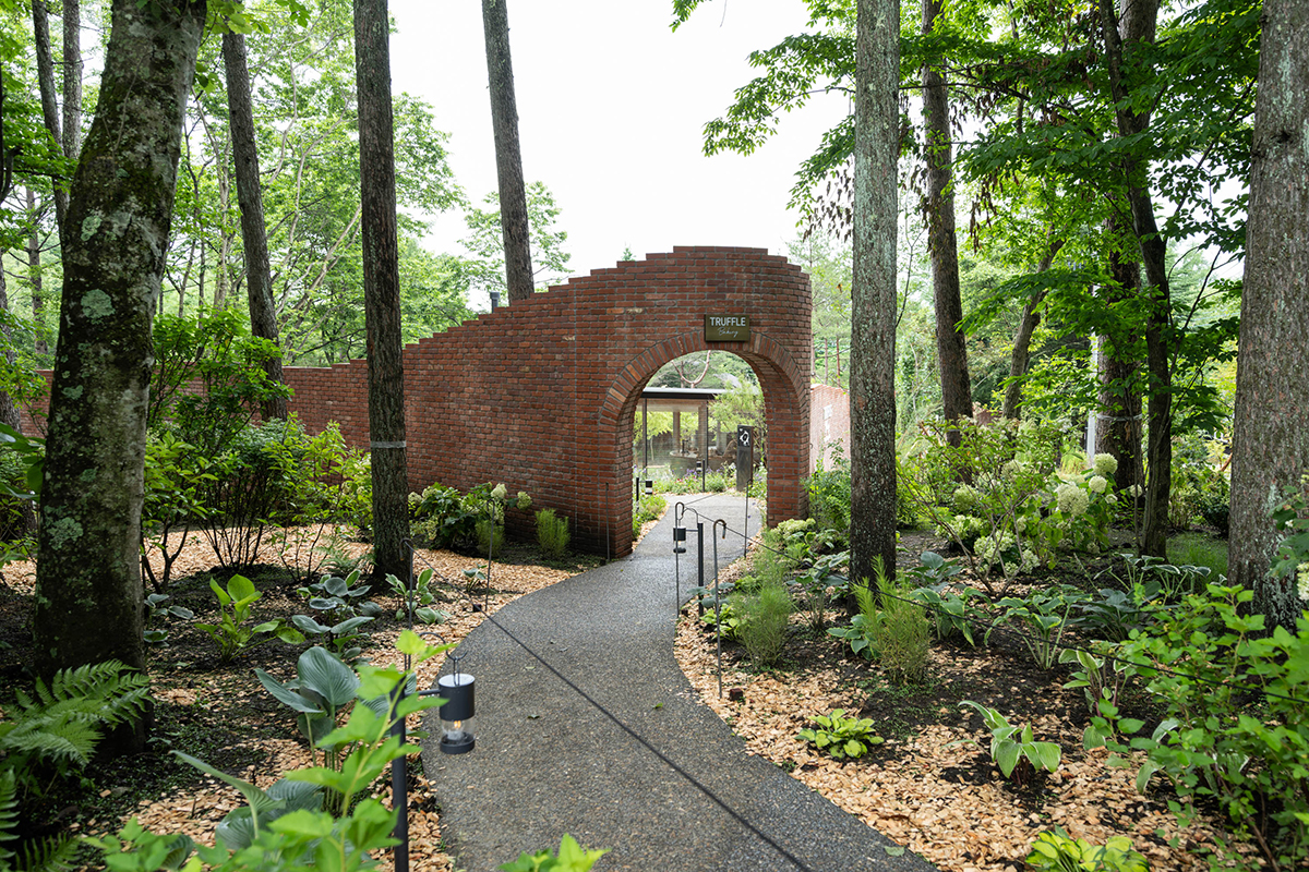 エントランスはまるで物語に入っていくようなドキドキするアプローチ♡