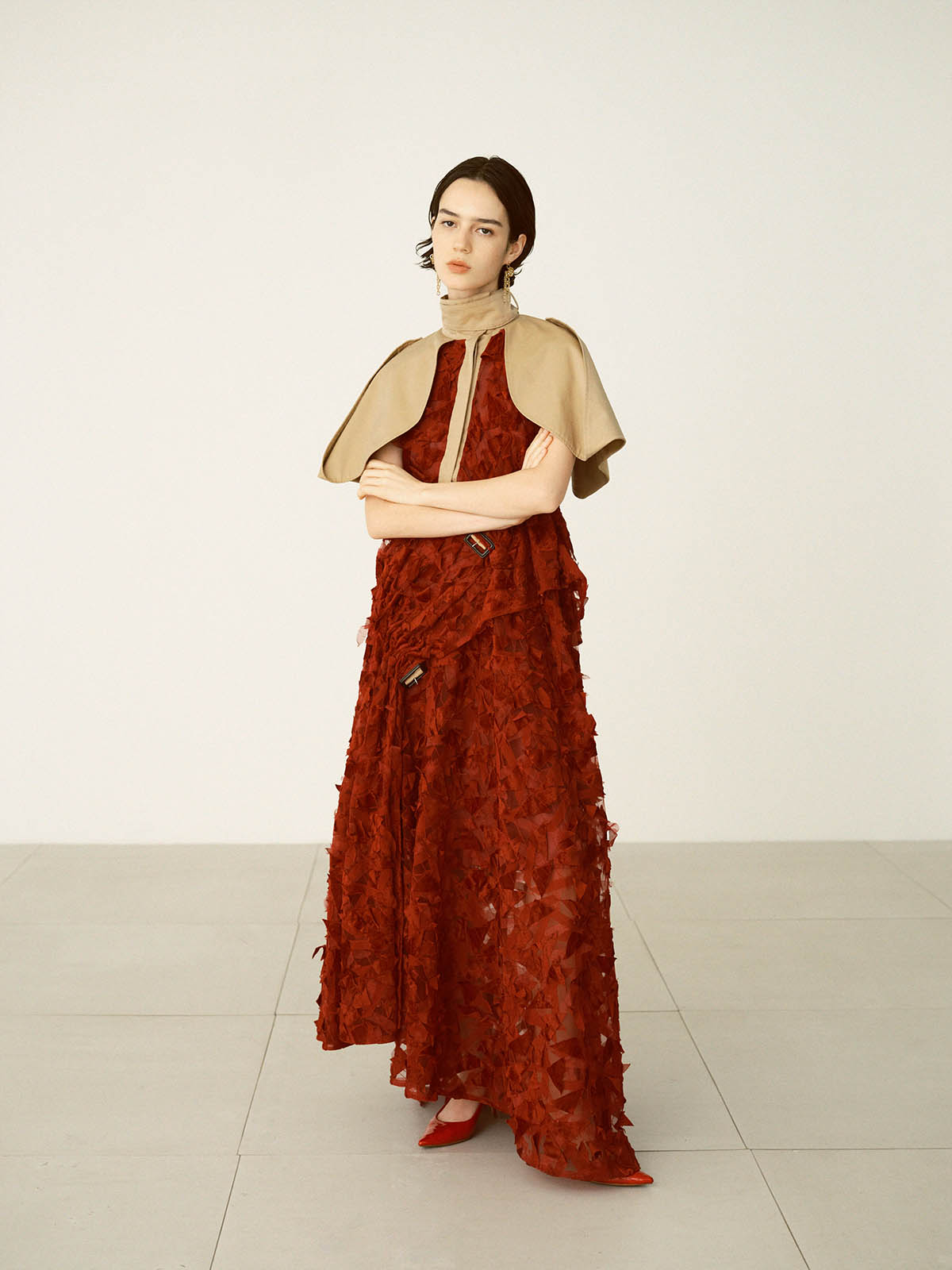 Petals carpet embroidered dress ¥253,000