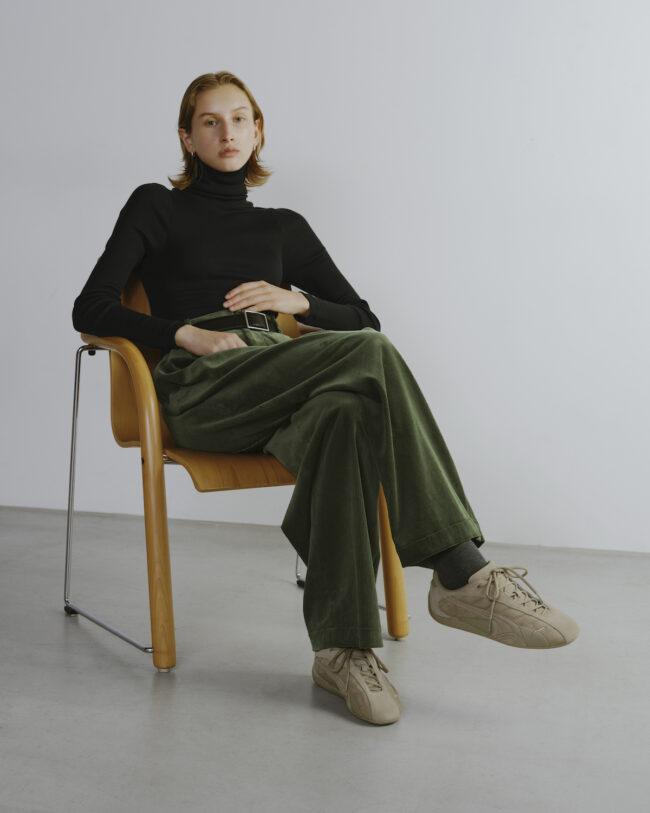 グラフペーパー」と「プーマ」のコラボシューズが登場。人気の