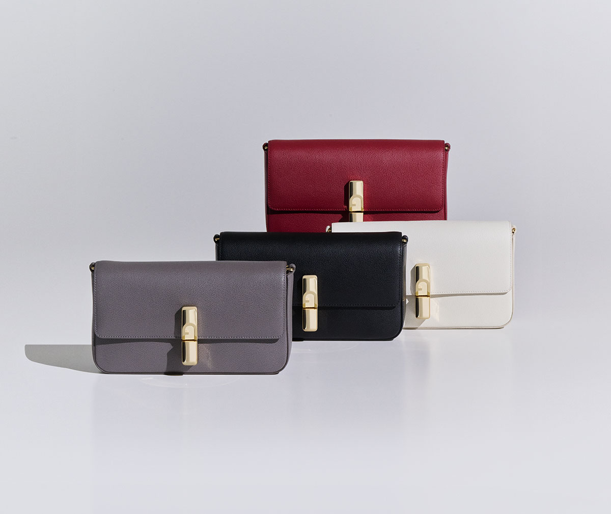 「フルライリデ」（H13xW24xD6cm）各¥49,500