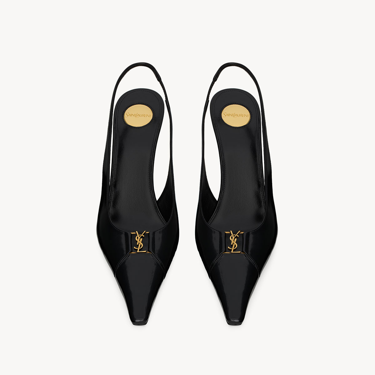 ヒール9cm ¥176,000/Saint Laurent by Anthony Vaccarello(サンローラン クライアントサービス 0120-95-2746)