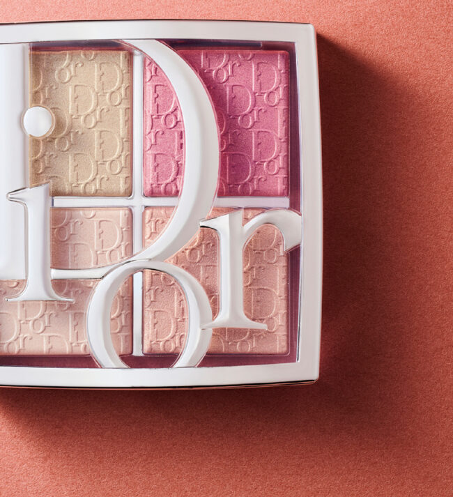 バックステージ グロウ マキシマイザー パレット 004 ¥6,930(パルファン・クリスチャン・ディオール)