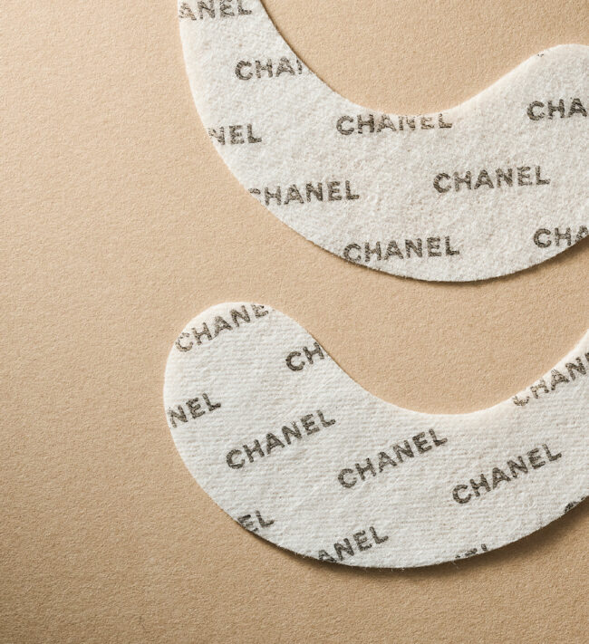 LLフラッシュ アイ2枚×10セット入り¥15,730(シャネル)