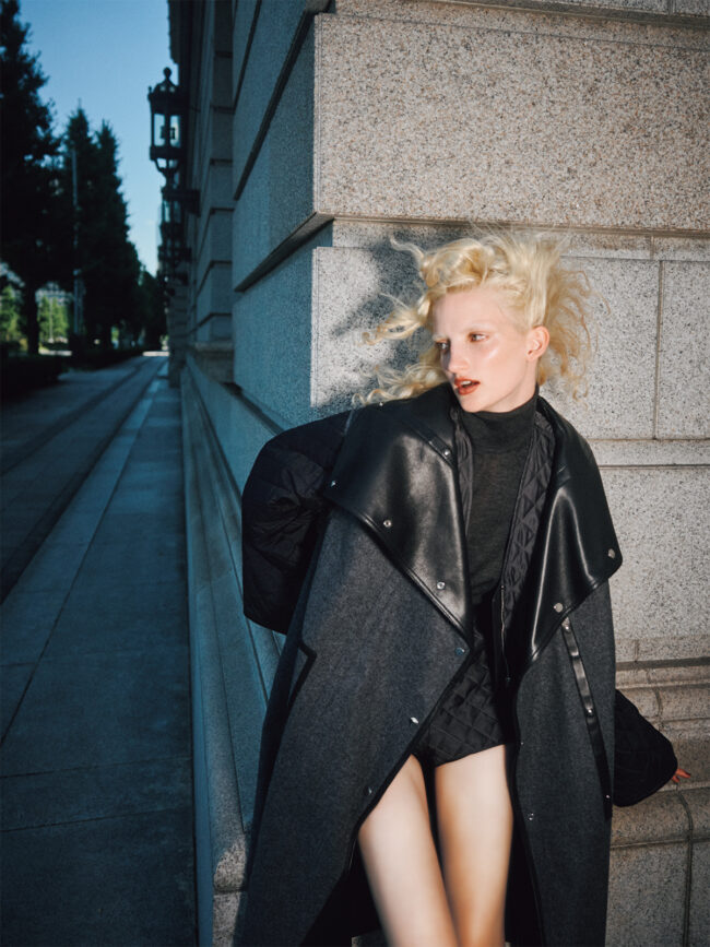 コート￥3,894,000　トップ￥311,300　ベスト　ショートパンツ ともに参考商品／すべてHermès（エルメスジャポン ）