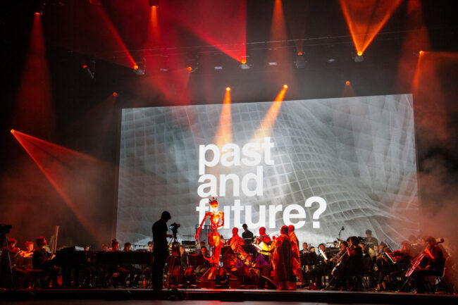 Photo by Claude Gassian