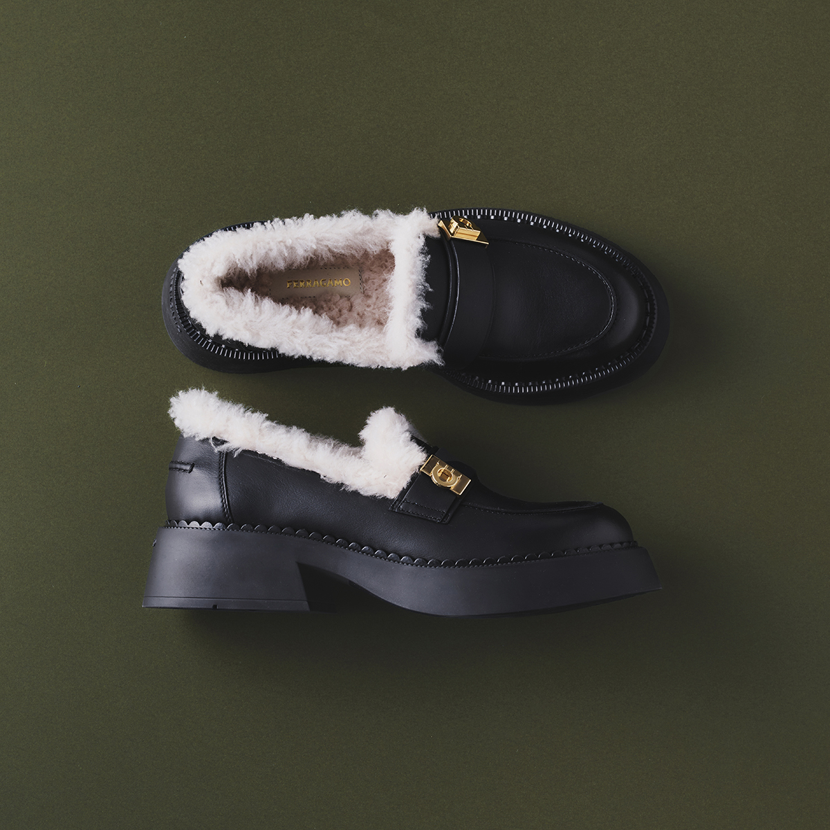 ローファー￥159,500／Ferragamo（フェラガモ･ジャパン 0120-202-170）