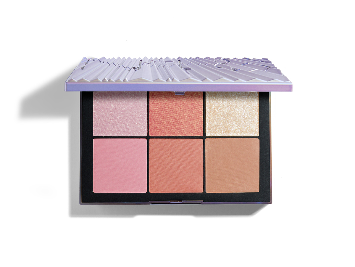 エシリアル オーラ ブラッシュパレット ライトスピード 、同 ニューレルム ¥8,800（11月21日限定発売）／すべてNars（ナーズジャパン）