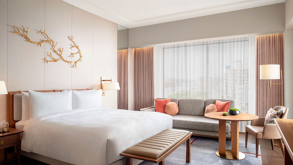 日本初のJWマリオットは奈良県に。建物の高さ規制がある奈良市ゆえ、遠くまで見渡せる眺望もいい