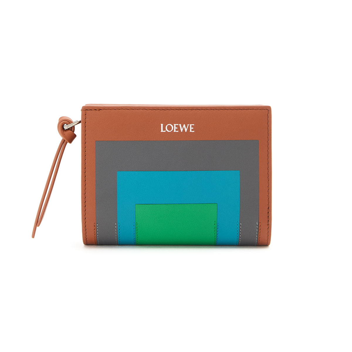 （W11.4×H8.5×D3cm）￥111,100／Loewe（ロエベ ジャパン クライアントサービス 03-6215-6116）