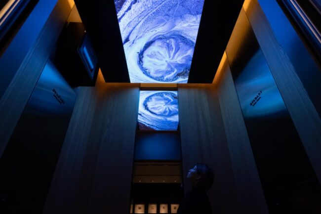 ブルガリ ホテル 東京での関連イベント。アーティストの中山晃子と映像作品《Spaceship》。2025年11月30日までの開催予定。