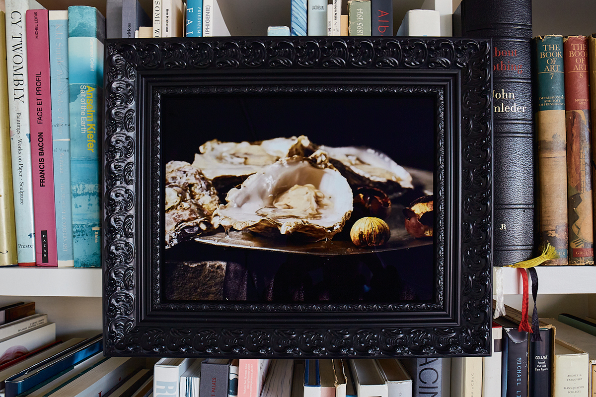 『A Scene - Still Life with Fruit, Oysters and a Porcelain Bowl』ヴィデオインスタレーション(2023年) © Mami Kosemura