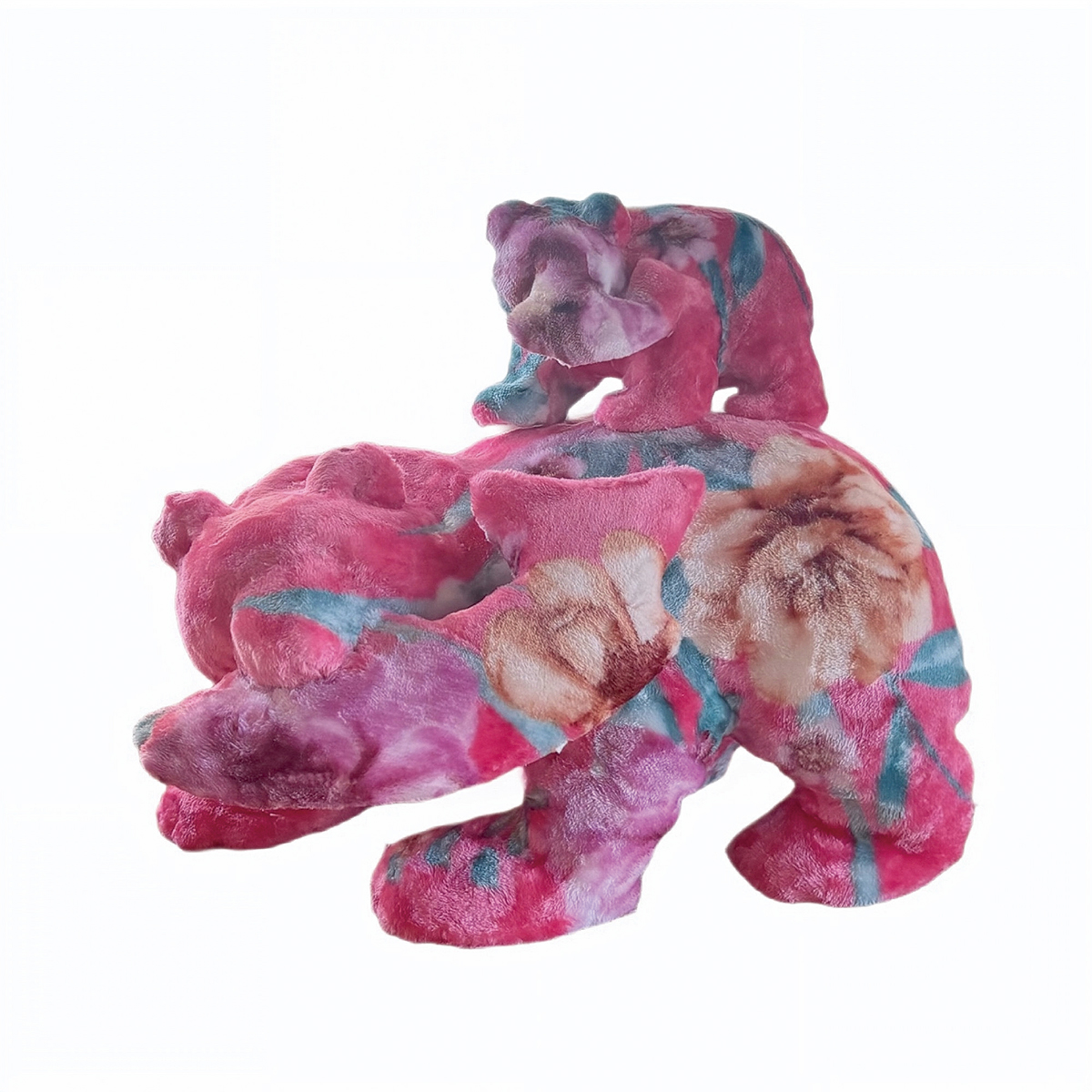 『熊の親子』毛布、ミクストメディア(2025年)