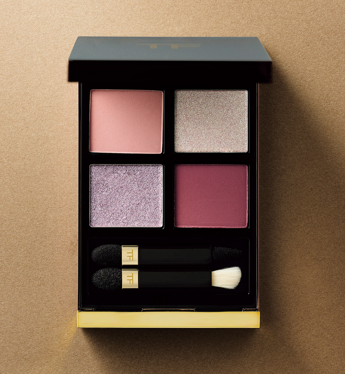 アイ カラー クォード 01RW ￥13,640 （トム フォード ビューティ）