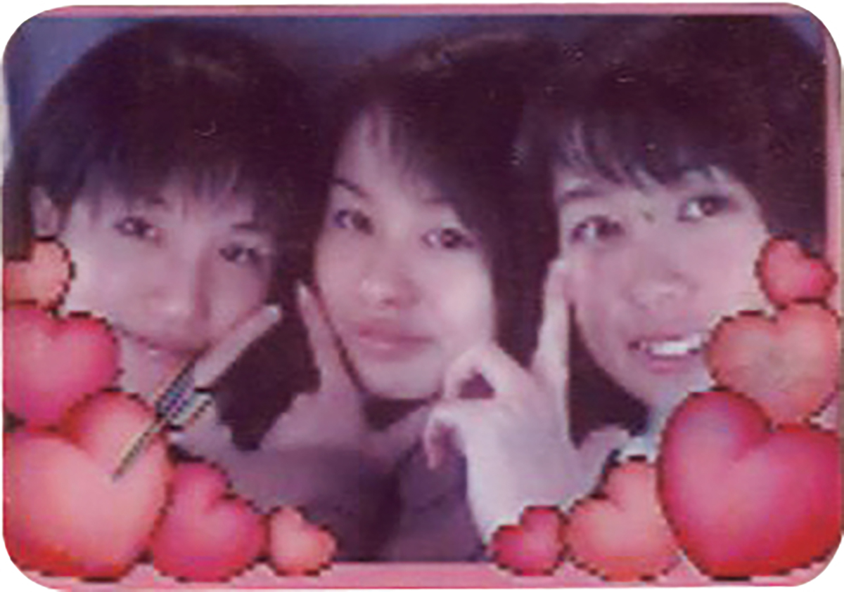 1995年頃、フレームのみのプリントシール機が誕生。提供：フリュー株式会社