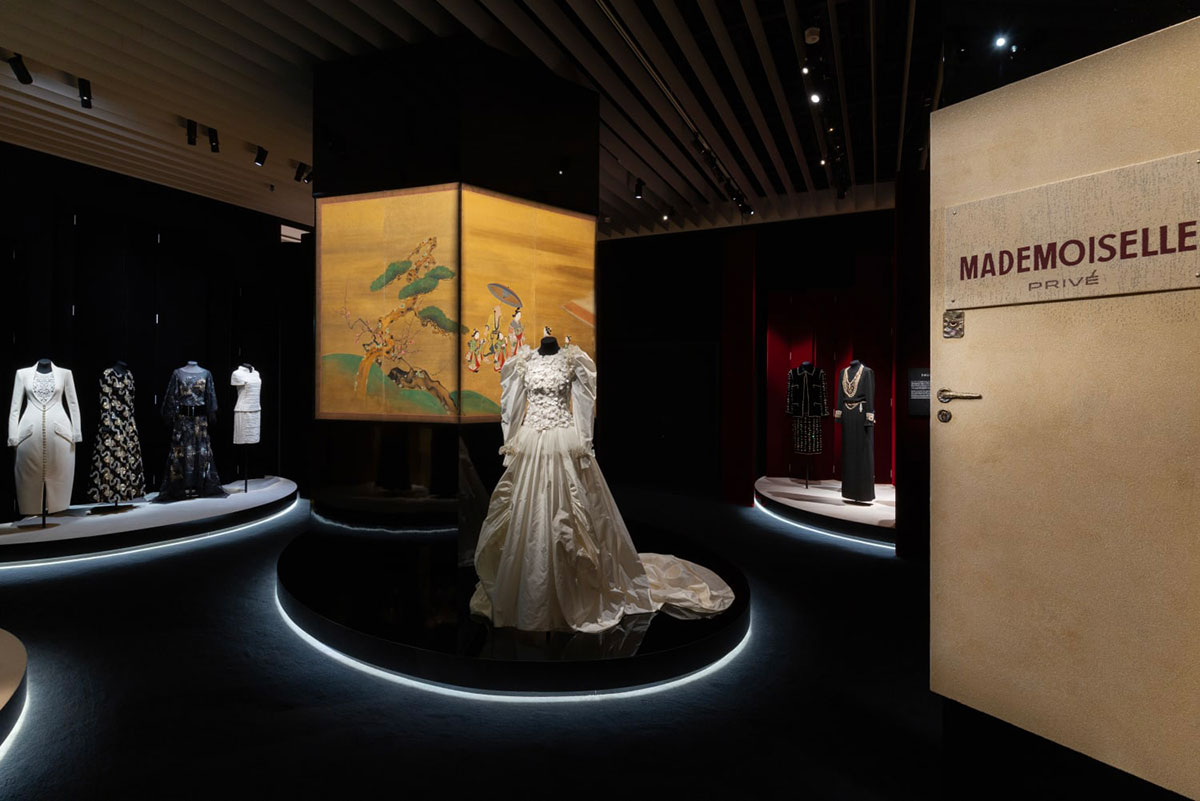 小松菜奈、宮沢氷魚、安藤サクラらが来場「シャネル」la Galerie du