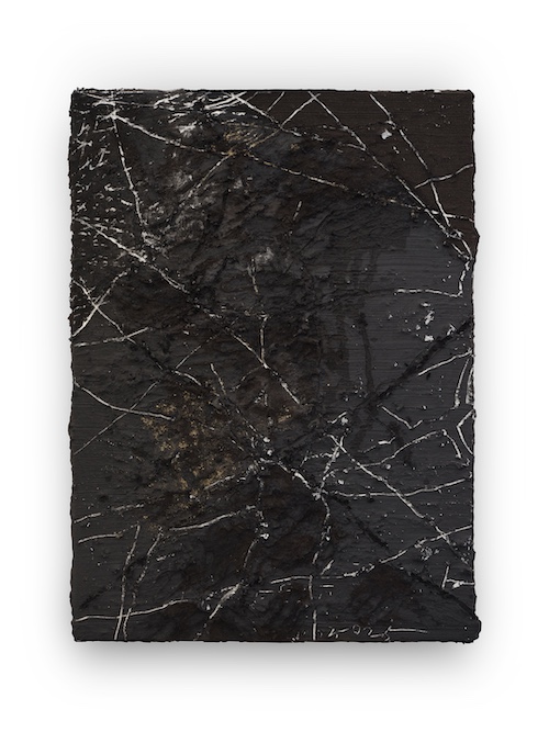 『Like-150mm』2025 Mixed media on canvas 90.9×65.1 cm