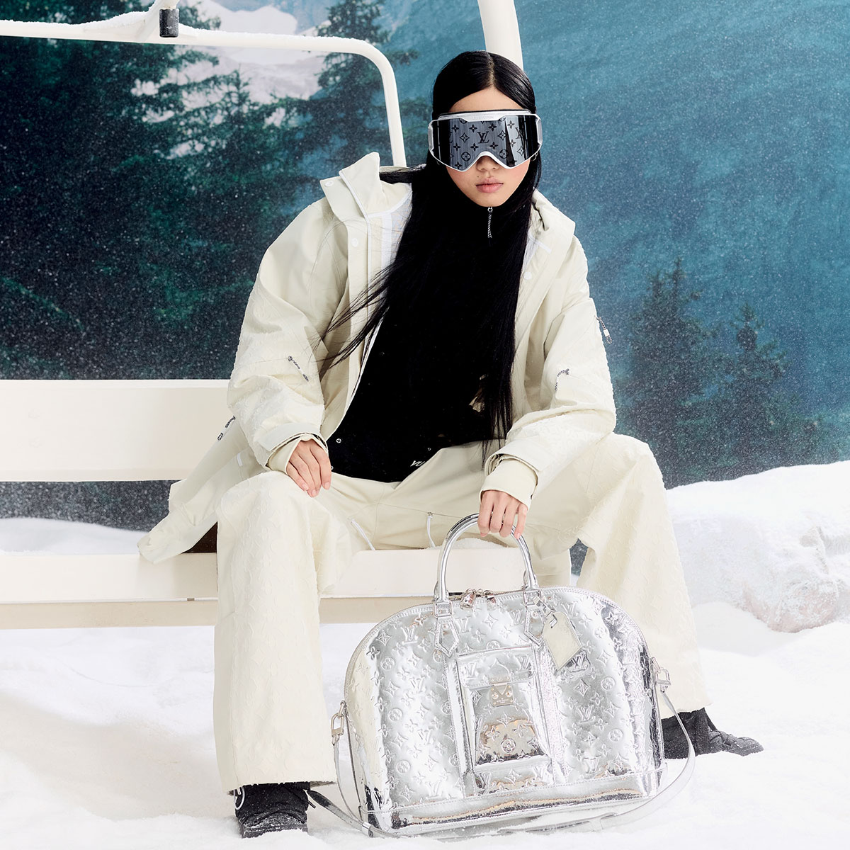 ルイ・ヴィトン「LV SKI」と、美しき冬の旅へ