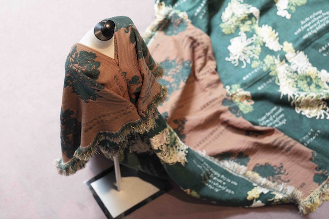 『親愛なる忘却へ（美子皇后について）- 01』(2019) 撮影：山中慎太郎 (Qsyum!)