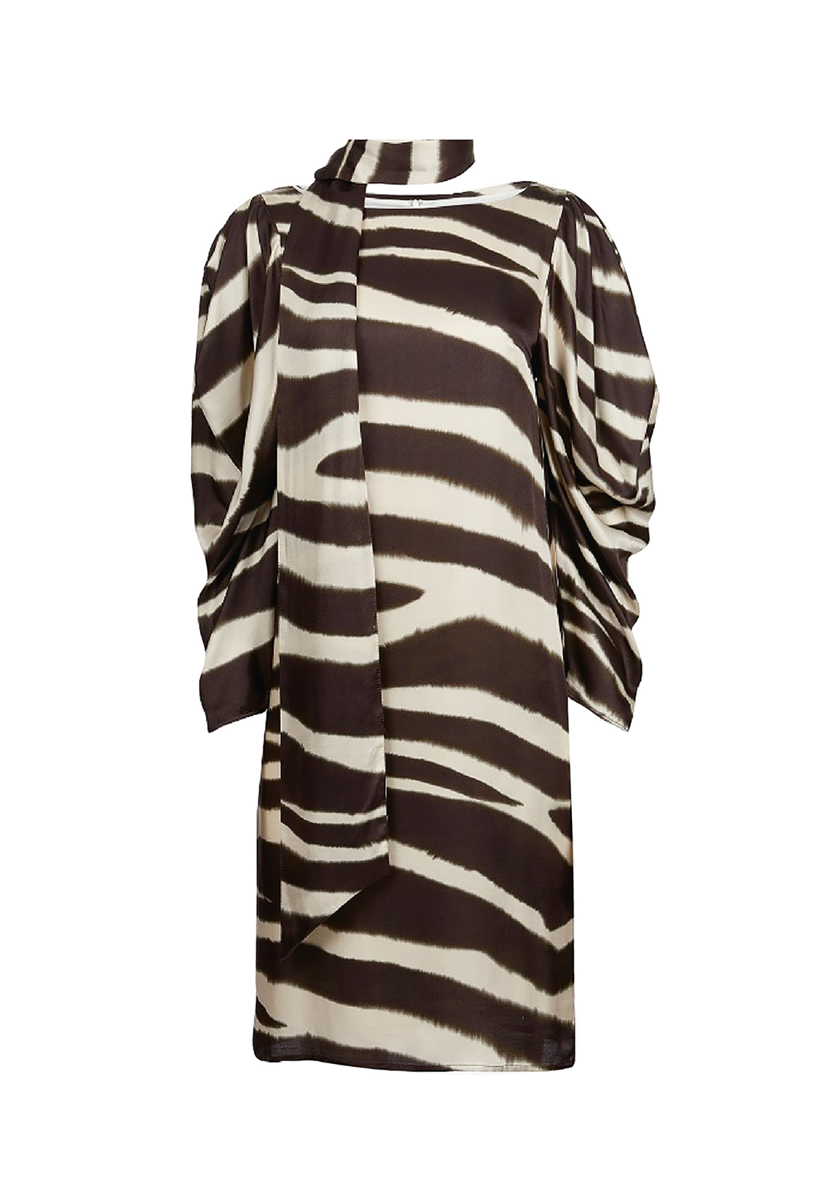 ドレス¥244,200/Nina Ricci(イザ)