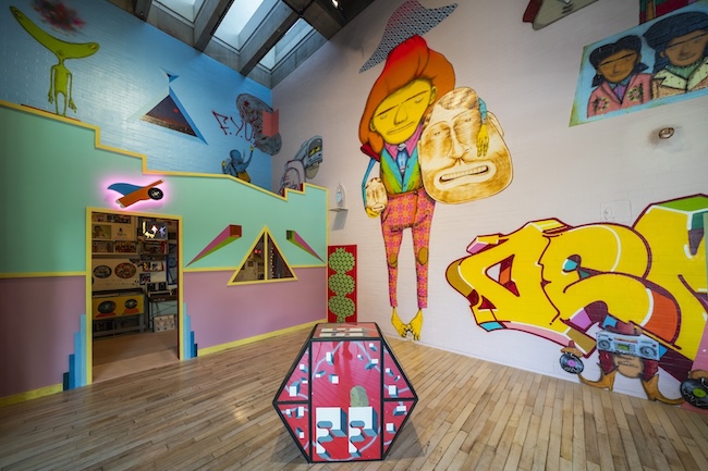 オスジェメオス＋バリー・マッギー　展示風景　photo:Shuji Goto