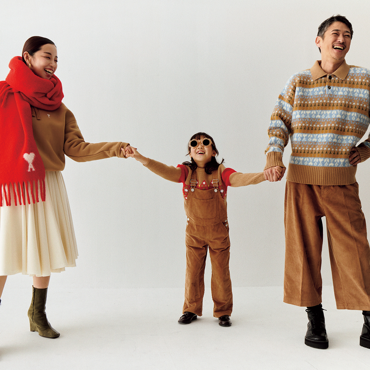 「アミ パリス」が捉えた愛で繋がる家族の肖像