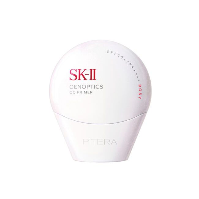 SPF50+・PA++++ 全2色 30ml ¥9,900(編集部調べ)